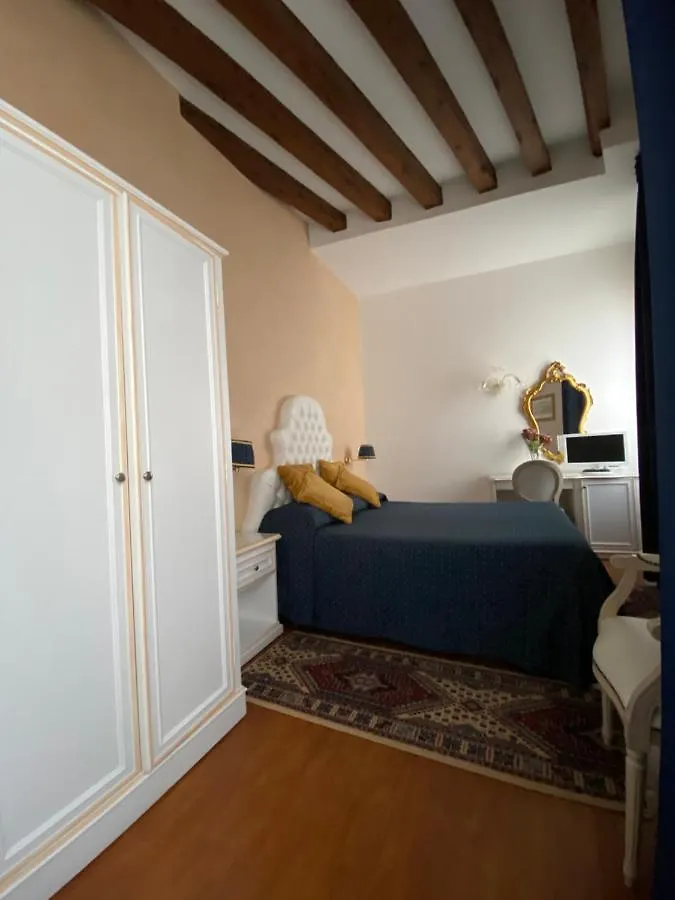 Locanda Casa Querini Veneza 3*,